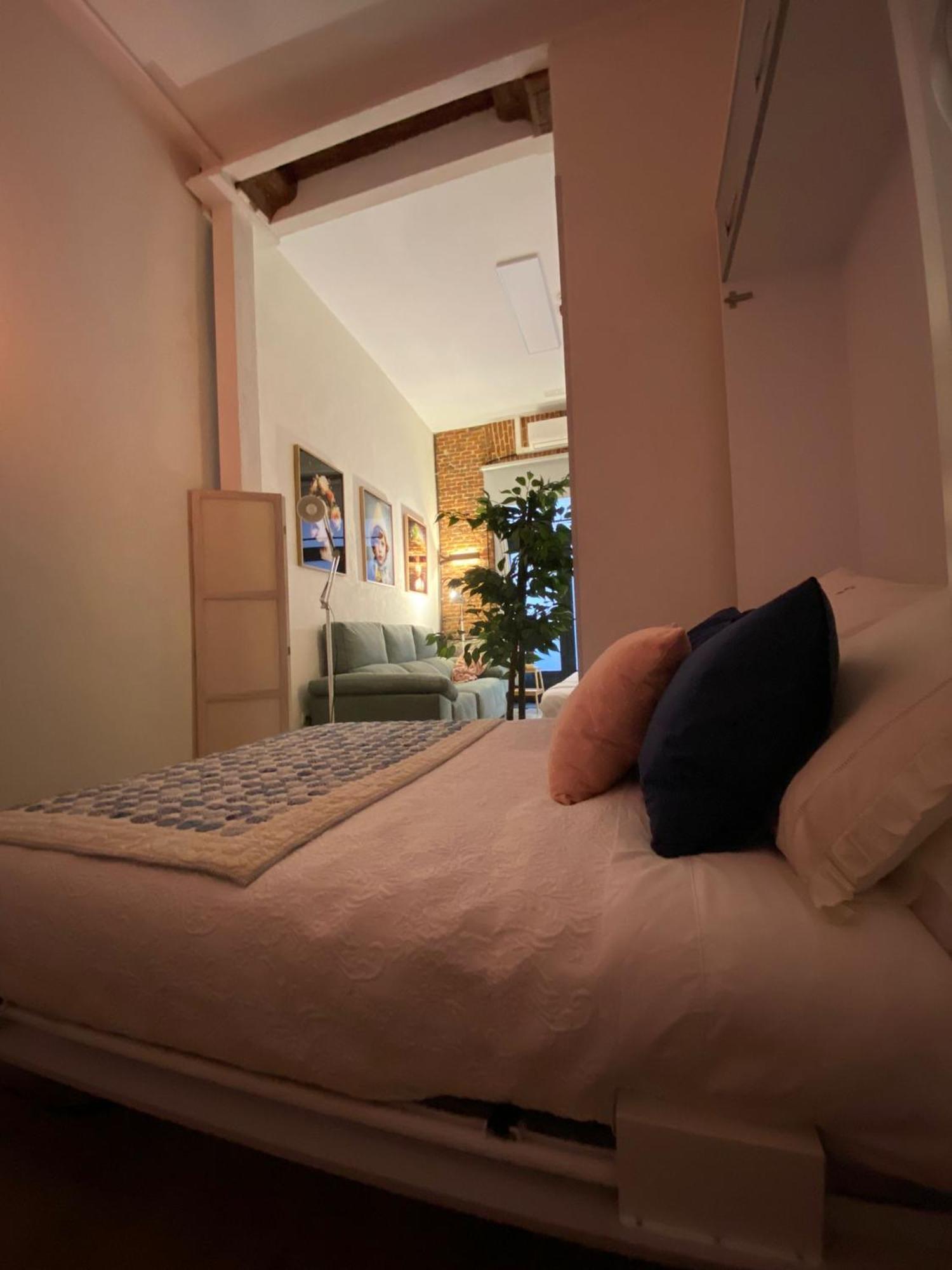 Centrico. Atocha-Lavapies. Nuevo. 100% Equipado. Apartment Madrid Ngoại thất bức ảnh