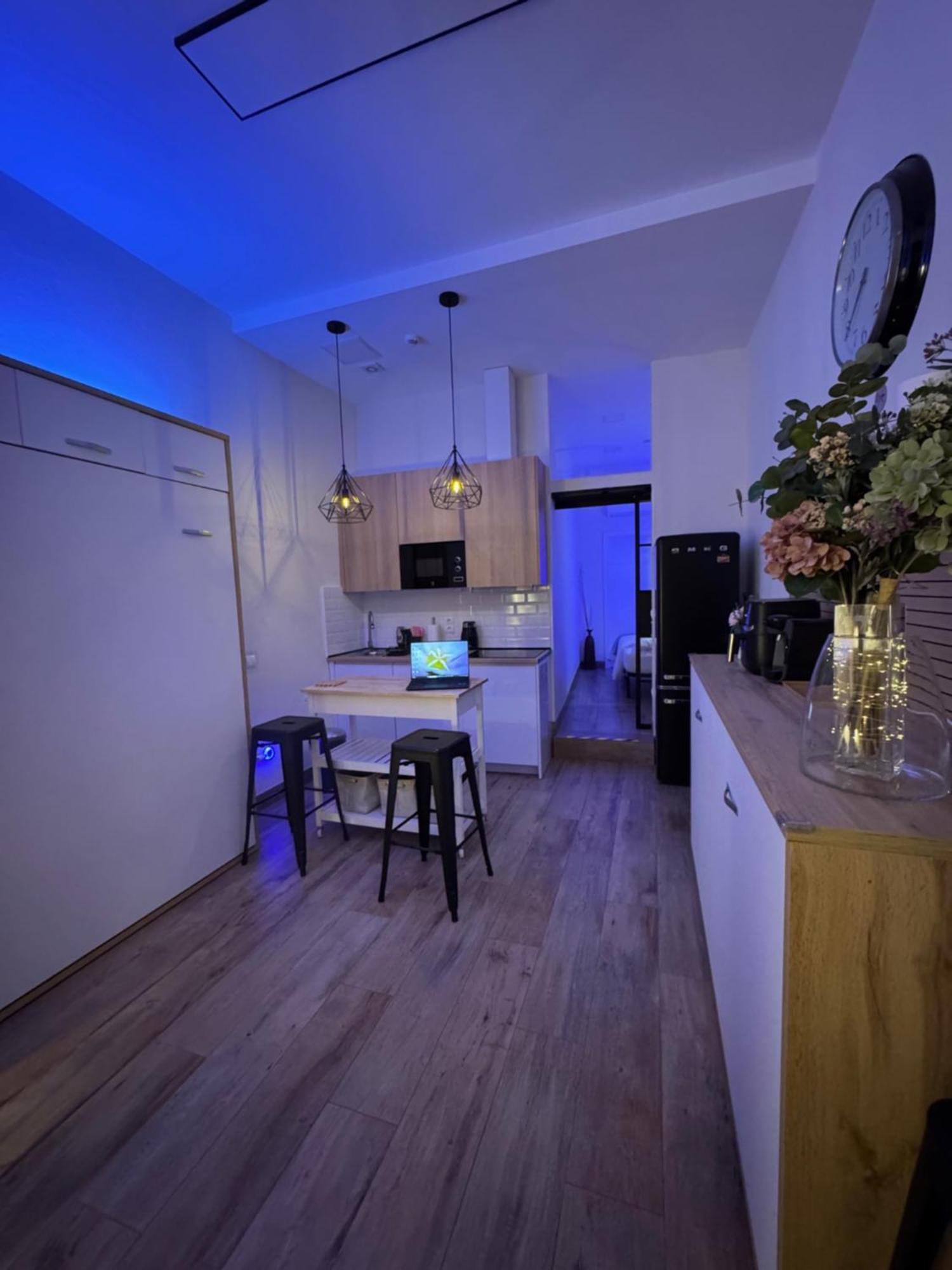 Centrico. Atocha-Lavapies. Nuevo. 100% Equipado. Apartment Madrid Ngoại thất bức ảnh